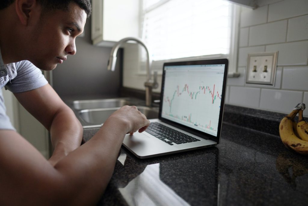 Investing Apps for Newbies To Start To Build Your Wealth